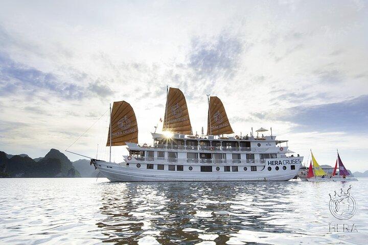 Tour di 2 giorni della baia di Halong con la crociera Hera da Hanoi