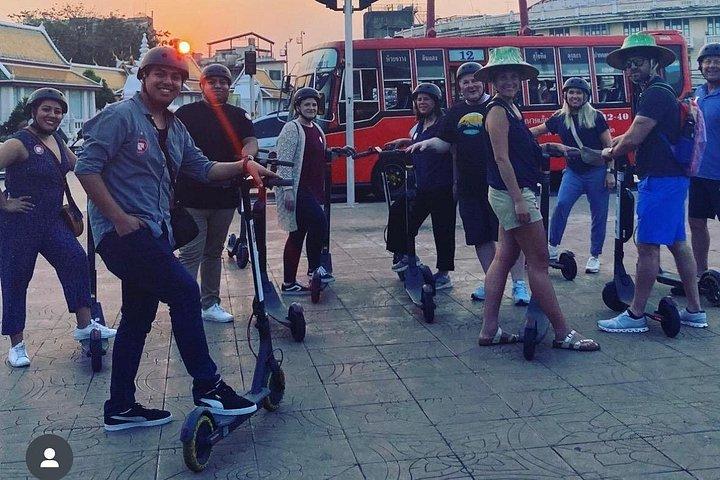 Bangkok di notte con Escooter e/o Bicicletta