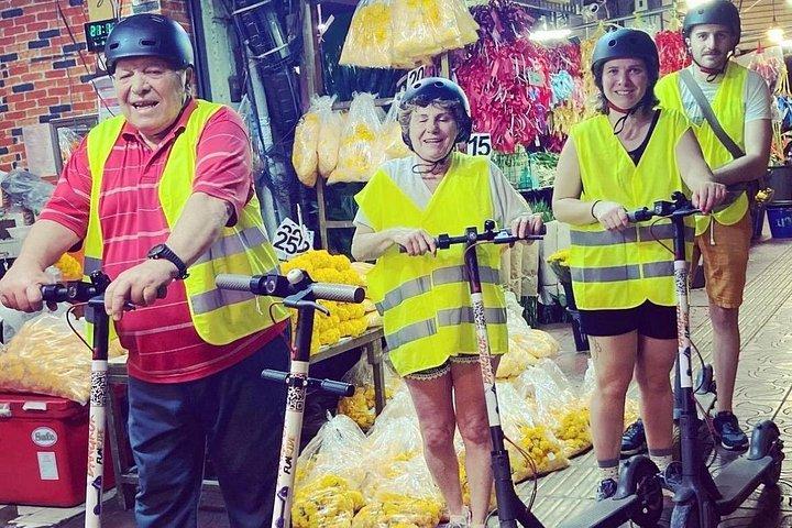 Bangkok di notte con Escooter e/o Bicicletta