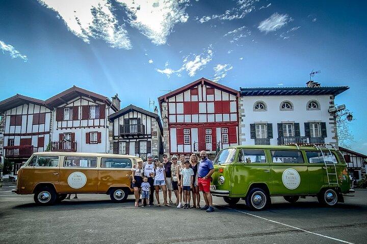 Excursão privada de um dia ao País Basco Francês em um VW Combi