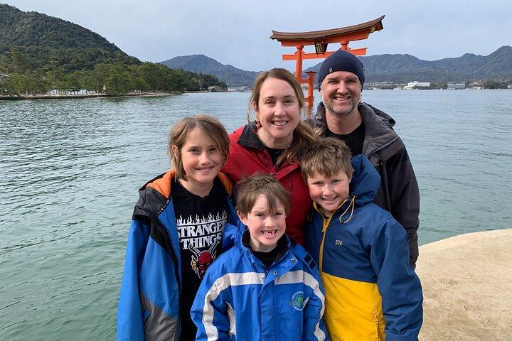 Hiroshima & Miyajima en 1 Día : Tour Privado, Guía Licenciado