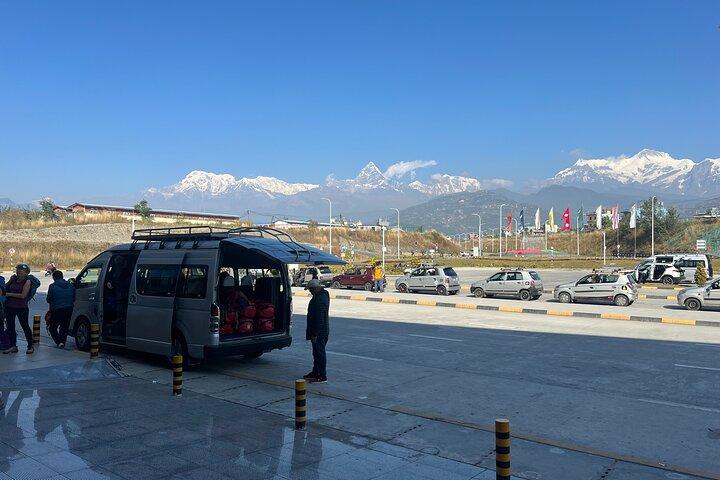 Privattransfers zum Flughafen Pokhara