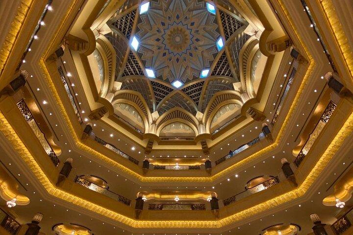 Den ikoniske Emirates Palace Abu Dhabi Spiseoplevelse