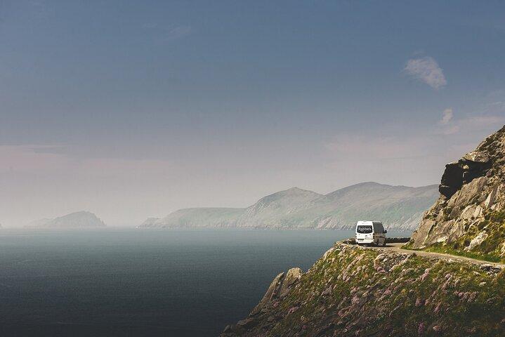 De wilde kust van het schiereiland Dingle en Slea Head vanuit Killarney