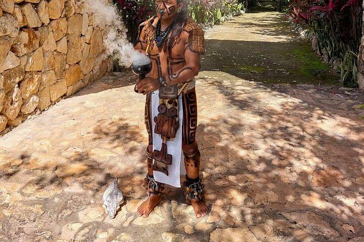 Ek Balam Ruins, Cenote & Magic Town of Uayma – All Inclusive tur