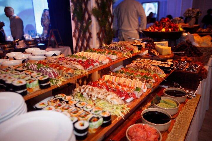 Dubaï Lotus Mega Yacht Dinner Croisière