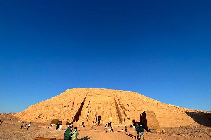 Abu Simble temple day trip.