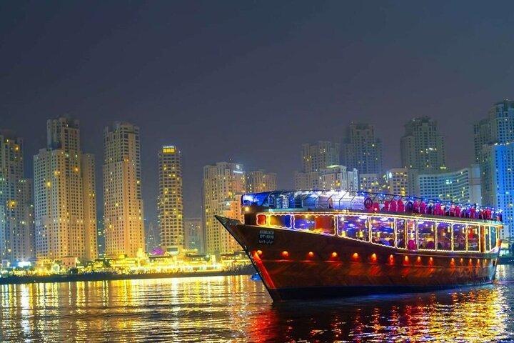 Burj Khalifa au sommet et dîner-croisière de luxe en boutre