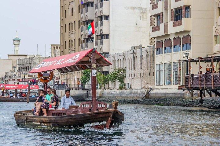 Ontdek het oude Dubai: privétour van een halve dag door Souks & Creek