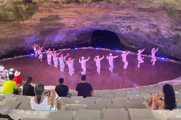 Xcaret Plus Ticket with Round-Trip Transportation from Cancun