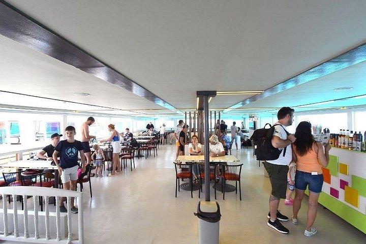 半潜水艦フルガダ1隻シュノーケリングストップ3時間ツアー