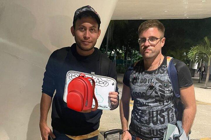 Transfers privados para o Aeroporto Internacional de Cancún, de Cancún