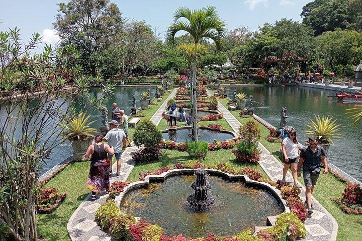 Lempuyang Temple Gate Heaven Tirta Gangga Private Guided Tour