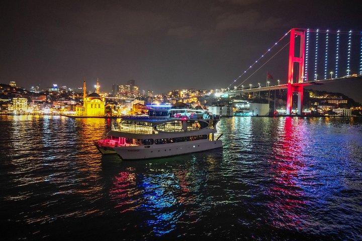 Istanbul Bosphorus New Year's Eve Dinner Cruise Party in Istanbul