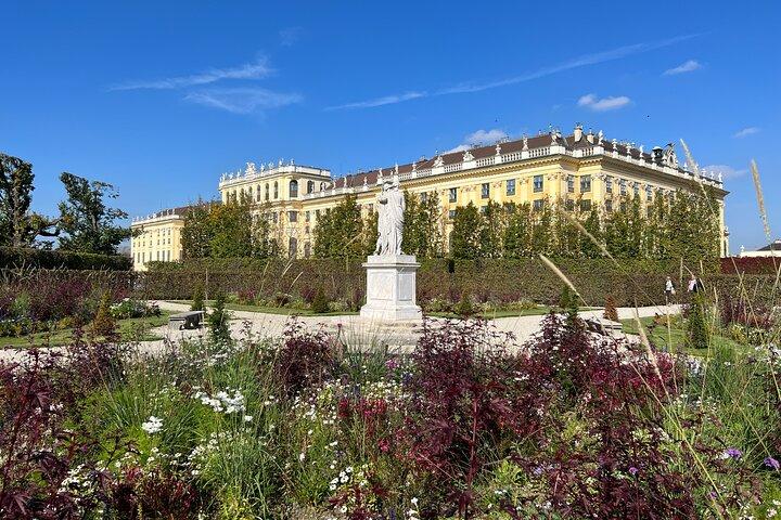 Private Führung durch das Schloss Schönbrunn in Wien, zusätzliche Räume und Gärten