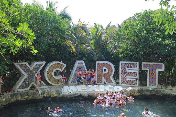 Xcaret Tour Plus com Buffet e Transporte somente de Cancun