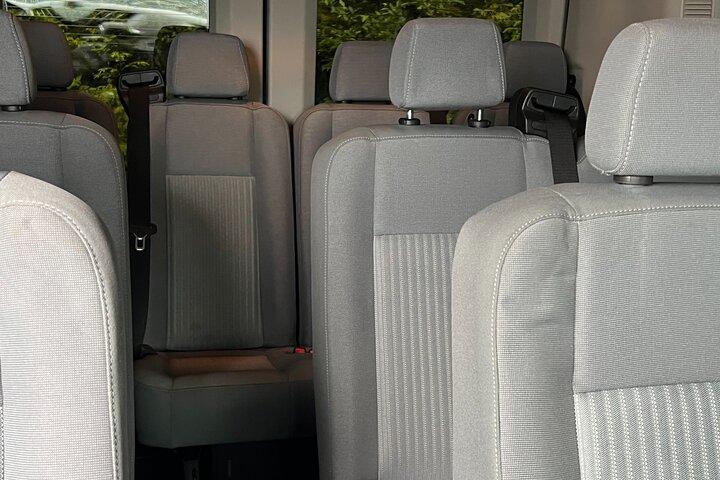 Tour privado personalizado en Transit Van