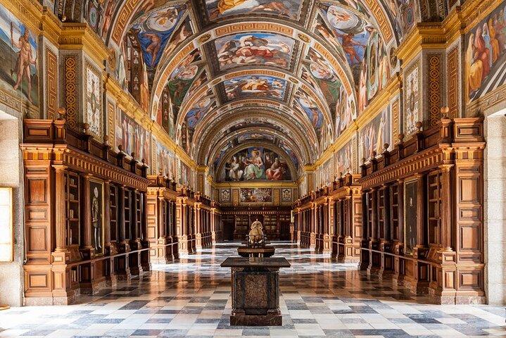 Private VIP visit El Escorial Palace, Monastery, Villa & Garden