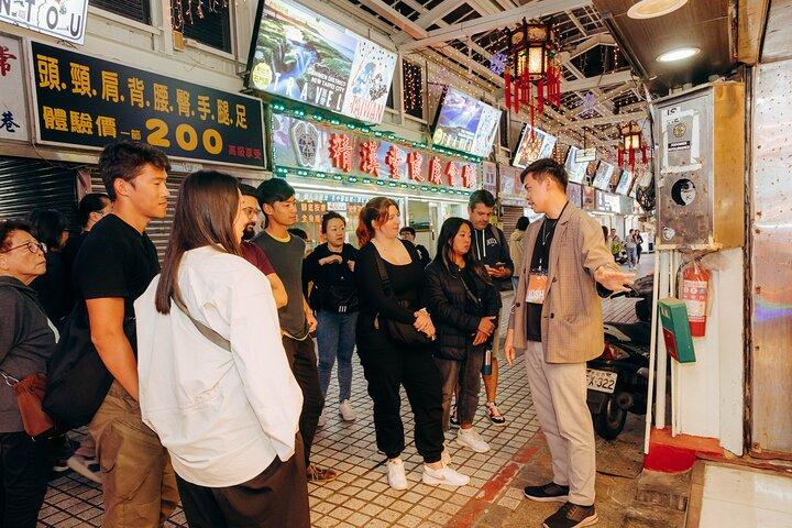 台北グルメ ツアー : 夜市とコンビニエンス ストア (食事込み)