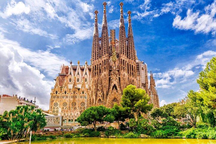 Escursione a terra Deluxe a Barcellona per passeggeri delle crociere