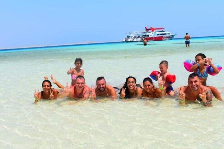 Sharm El-Sheikh: Ras Mohamed & White Island Snorkeling Trip