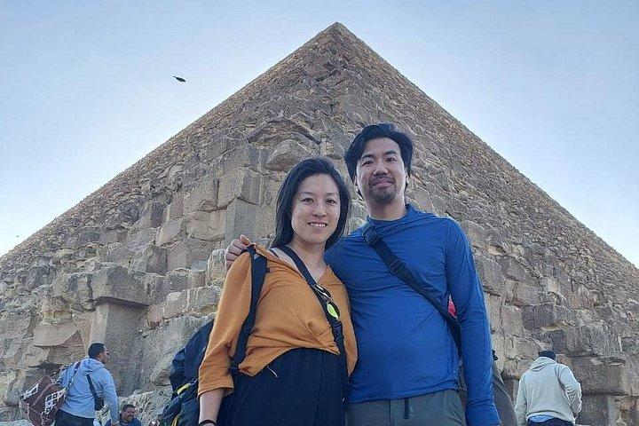 フルガダからカイロプライベートツアーピラミッド大博物館ラクダ乗り