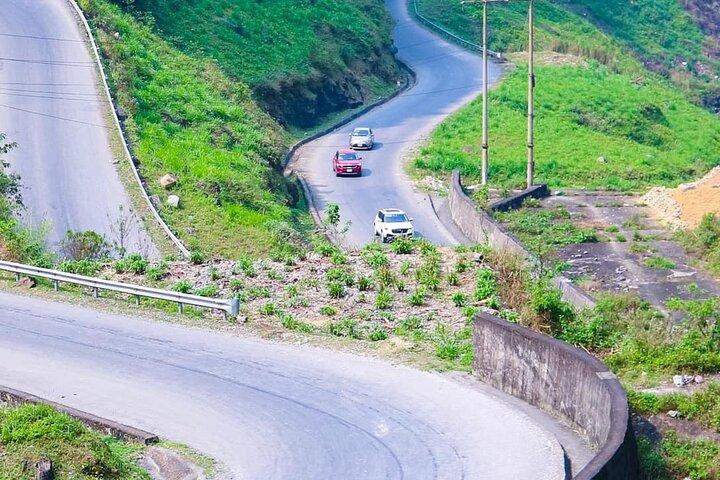Van Ha Giang: 2 dagen en 1 nacht rondtour met de auto of minibus