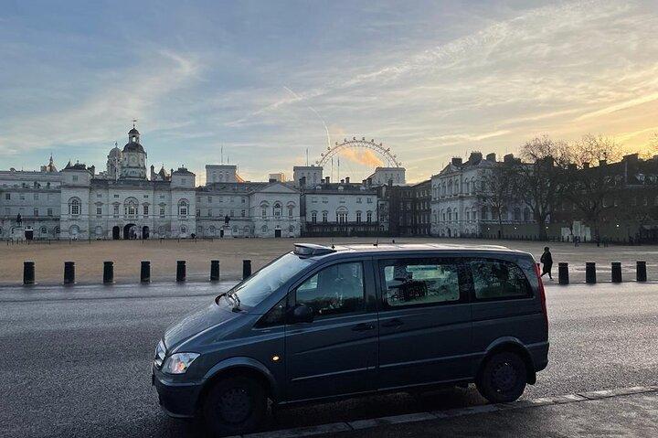 Private Half Day Tour on a London Cab