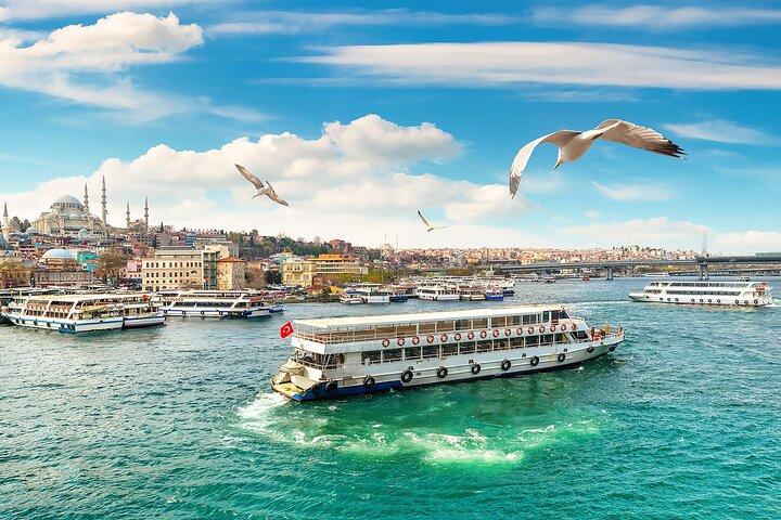 Byzantine Istanbul & Balat Tour with Bosphorus Boat and Cable Car