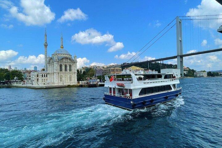 Byzantine Istanbul & Balat Tour with Bosphorus Boat and Cable Car