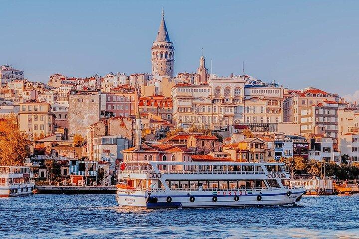 Byzantine Istanbul & Balat Tour with Bosphorus Boat and Cable Car