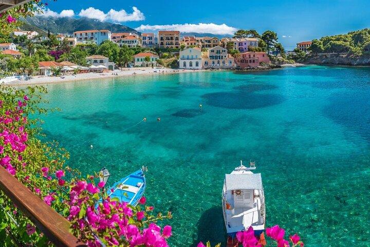 Secrets de Céphalonie : Visite privée Melissani, Assos & Fteri Beach
