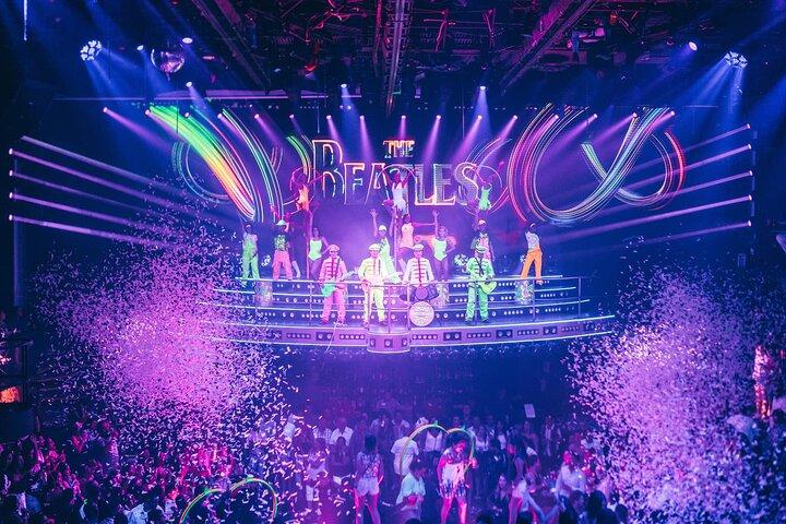 Coco Bongo Punta Cana Guldmedlem med öppen bar och gå före i kön