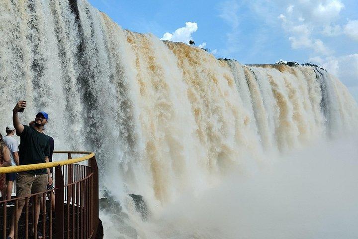 Complete Vacation Package with in + out transfer + BR Waterfalls + Arg Waterfalls