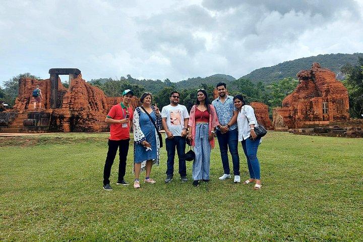 ホイアン/ダナン発、現地付き午前ミーソン保護区へのプライベート旅行