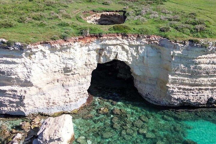 PRIVE tour van Otranto naar de baai Mulino d'Acqua en Grotta Sfondata
