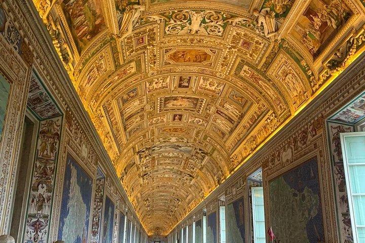 Sistine Chapel @ its best! First time slot Vatican Museums access