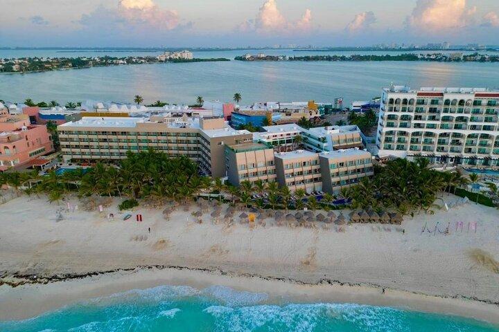 Transporte privado al aeropuerto de Cancún y al Flamingo Cancún Resort
