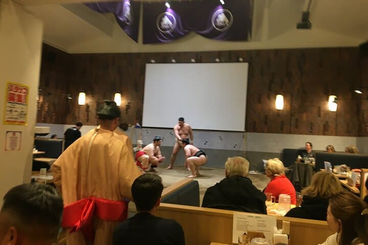the SUMO show with Dinner