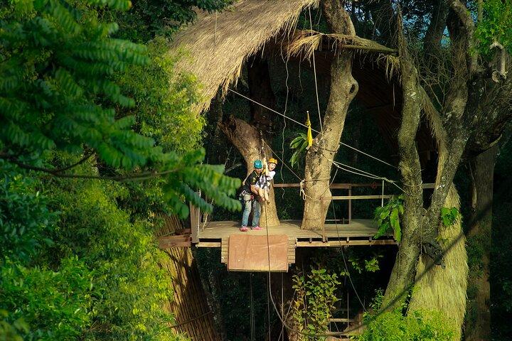 Volo Hanuman Zipline & Abseil Adventure con trasferimento in hotel