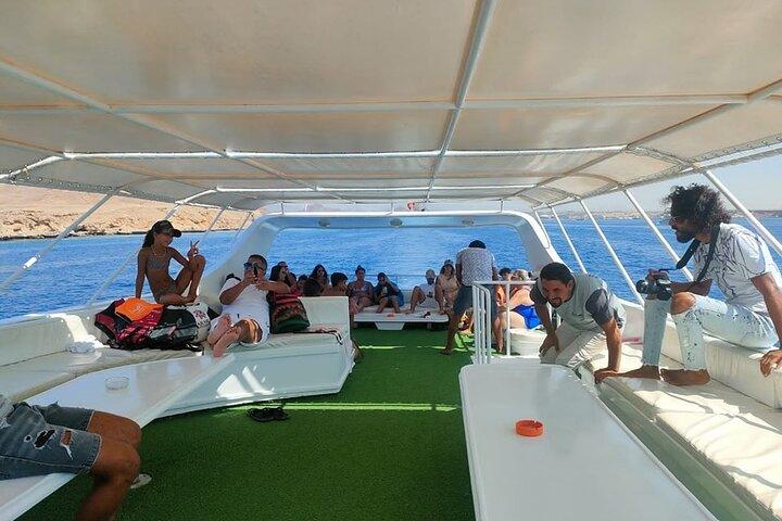 Sharm El-Sheikh: Ras Mohamed & White Island Snorkeling Trip
