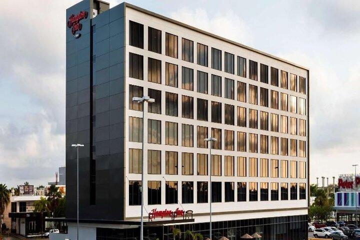 Luchthaven van Cancun en privéshuttle Hampton Inn By Hilton Cancun