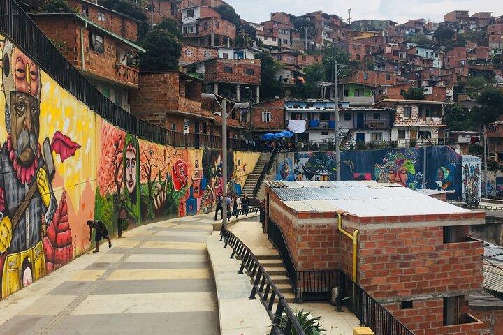 Comuna 13 Graffiti privat tur i Medellín
