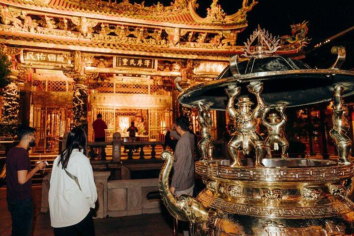 台北の起源と龍山寺 - 台湾文化ウォーキング ツアー