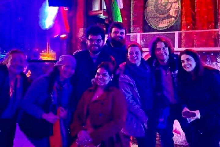 Ruin Pub Walking Tour com uma anfitriã local em Budapeste