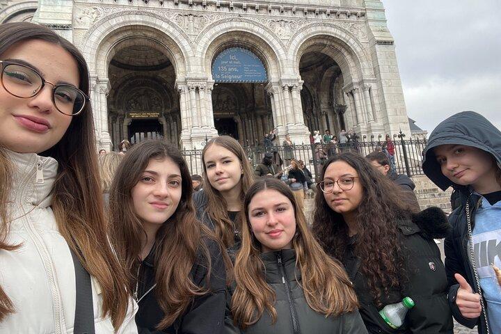 Paris :"Montmartre" Chasse au trésor et curiosités Visite libre