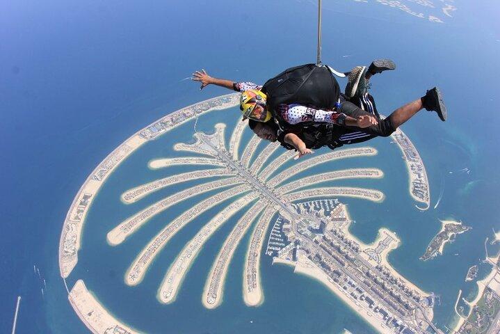 Dubaï en parachute au-dessus du palmier ou du désert - Expérience ultime