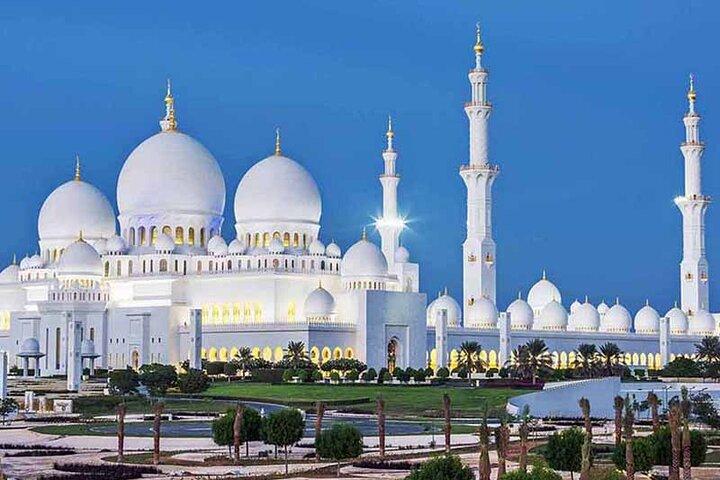 Abu Dhabi: volledige dag sightseeingtour vanuit Dubai