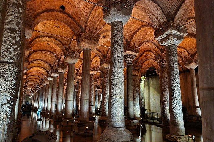 Private Full Day Historical Peninsula Tour with Guide