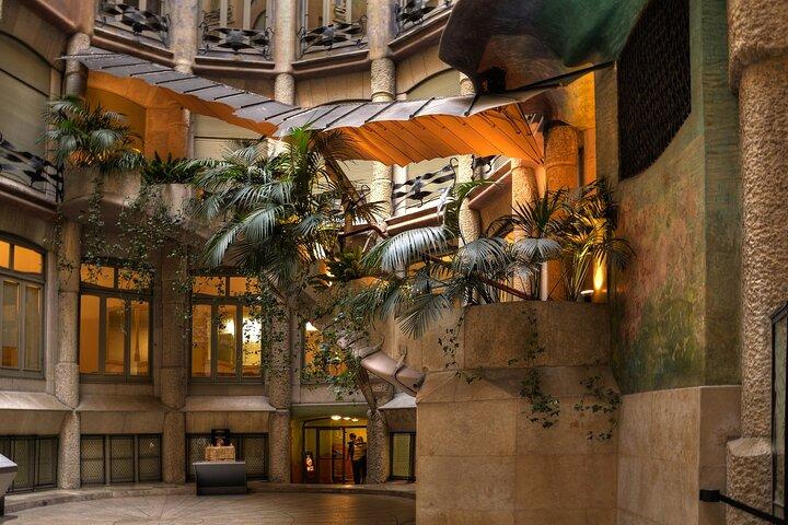 Barcelona : Toegangsticket Casa Mila (La Pedrera) met Audio Gids